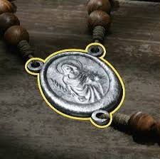 关于明末渊虚之羽中赤晶玉坠的获取途径，内容详尽介绍如下：
