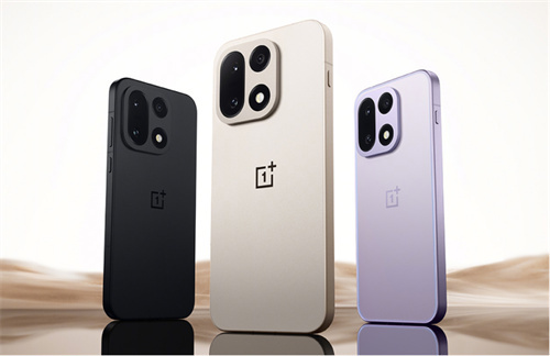 第五代骁龙8至尊版在引领旗舰智能手机体验方面实现了创新,这六款新品有望在“双11”期间热销 第五代骁龙8至尊版在引领旗舰智能手机体验方面实现了创新,这六款新品有望在“双11”期间热销