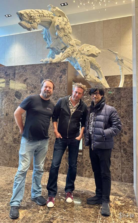 小岛秀夫发布新照片:与《地平线》系列开发团队的愉快合影 小岛秀夫发布新照片:与《地平线》系列开发团队的愉快合影