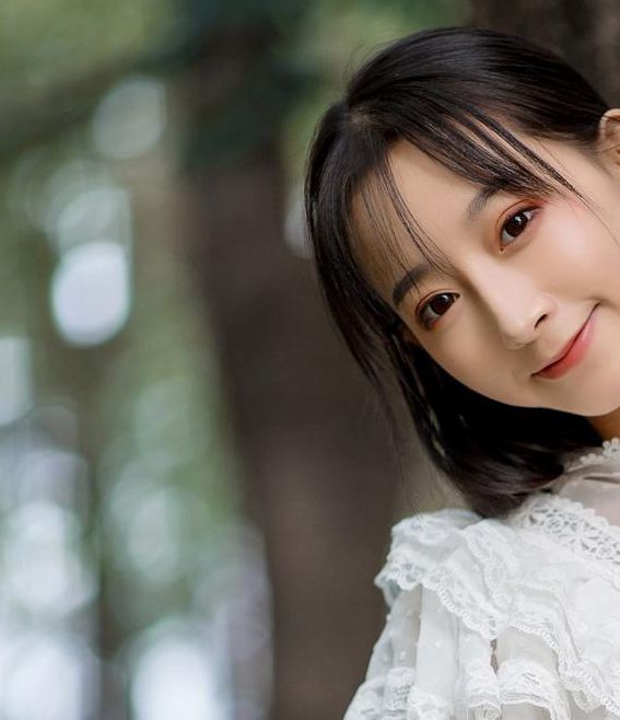 水嫩清纯美女视频在线观看