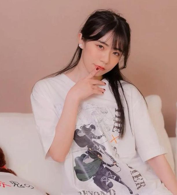 97伊人精品在线