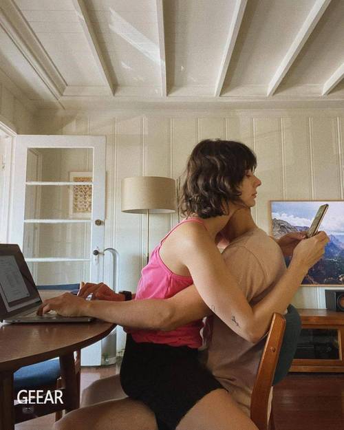 正在播放疯狂小情侣啪啪