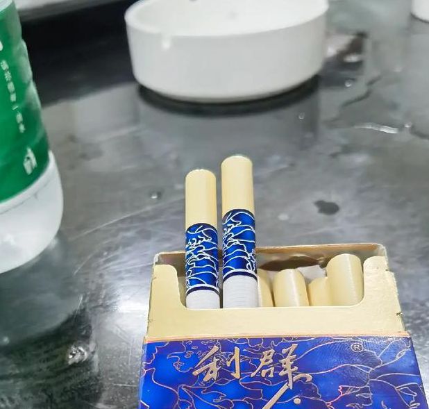 国色天香一卡二卡三卡四卡