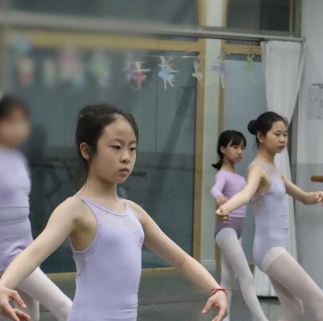 无下装十点后舞蹈视频