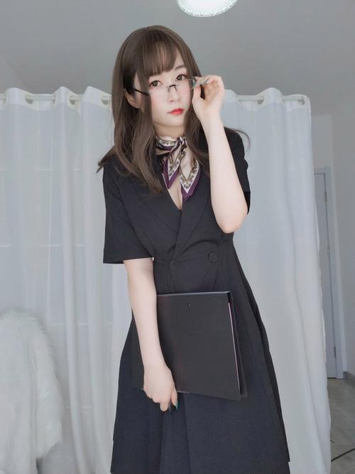 草莓樱桃丝瓜绿巨人秋葵香蕉污免费版